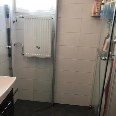 Sure Care Share 54 Sq 2 Bedrooms Apartamento Helsínquia